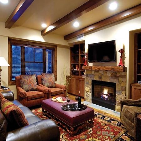 Innsbruck Aspen Deluxe Two-Bedroom Suite 02 W/ Hot Tub, Centrally Located Exterior photo